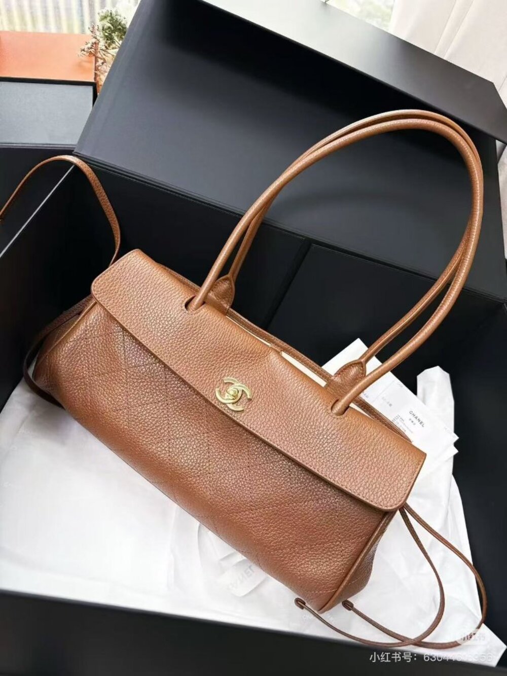 Classic CHANEL bag: A Stylish and Versatile Choice for Elegance
